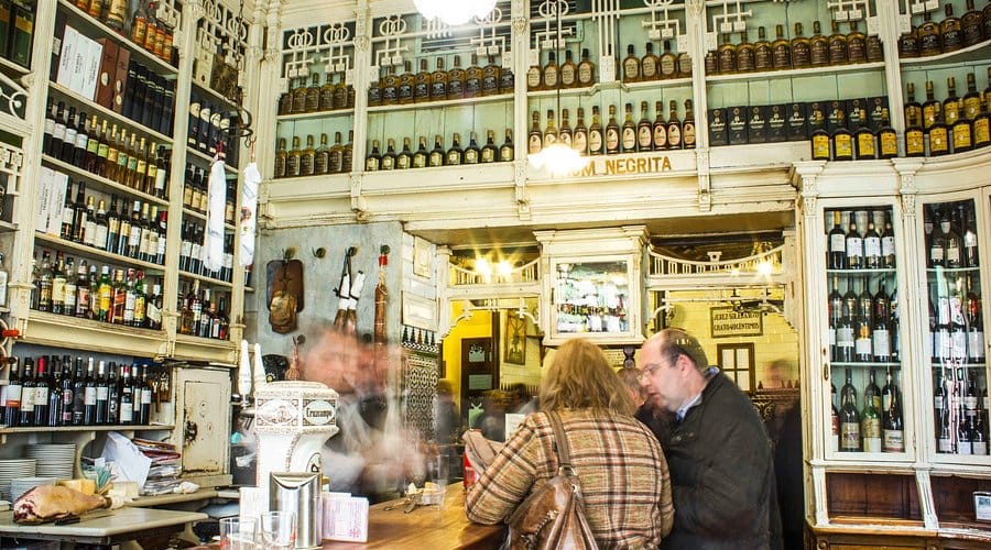 La ruta de la pavía de bacalao en Sevilla