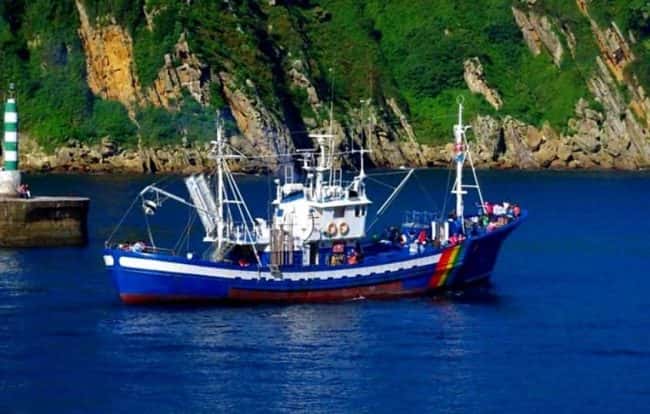 El Barco-Museo Mater atraca en Hondarribia