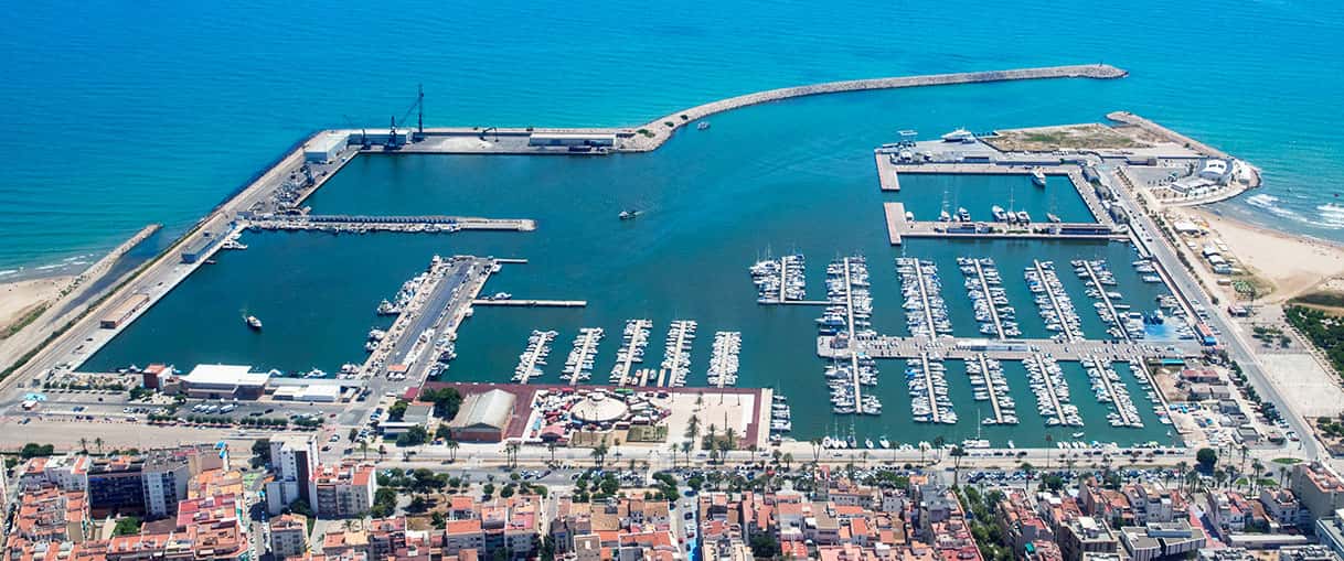 La Fiesta del Mar transforma el puerto de Vilanova