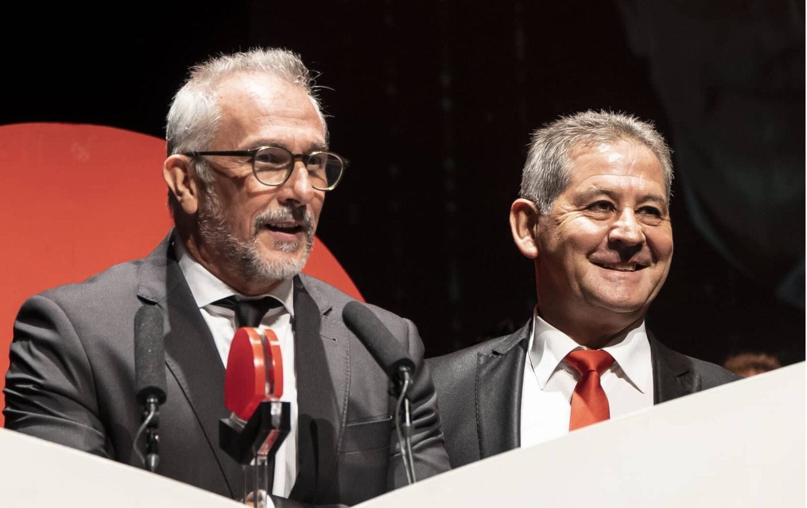 Presentaci贸n del libro 'Llueve sobre Intxaurrondo'