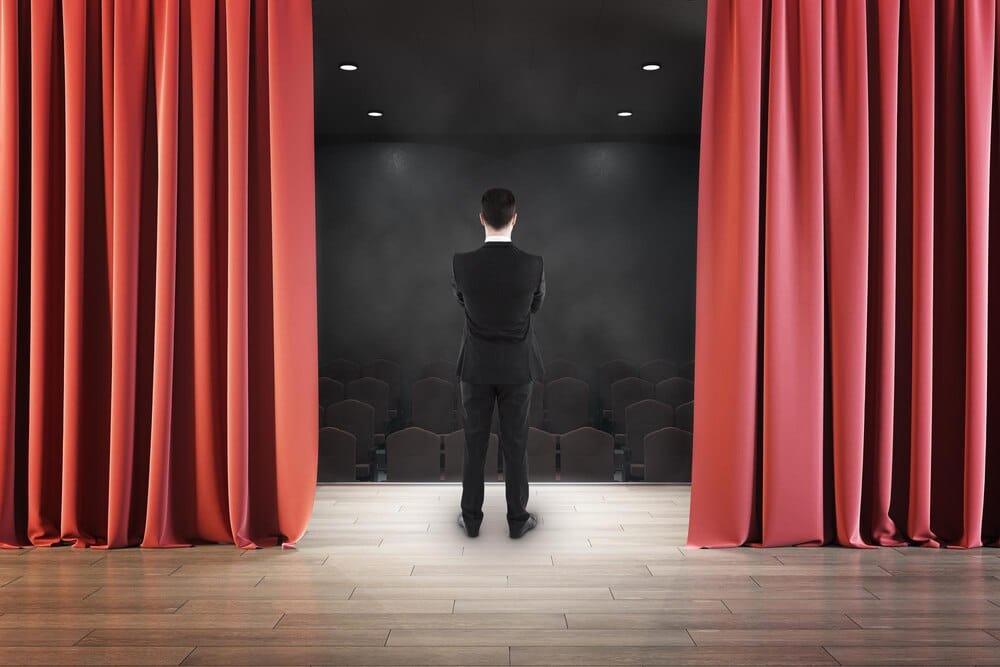 Charla/Performance de Bambi: Diferencia entre hacer teatro y activar una performance