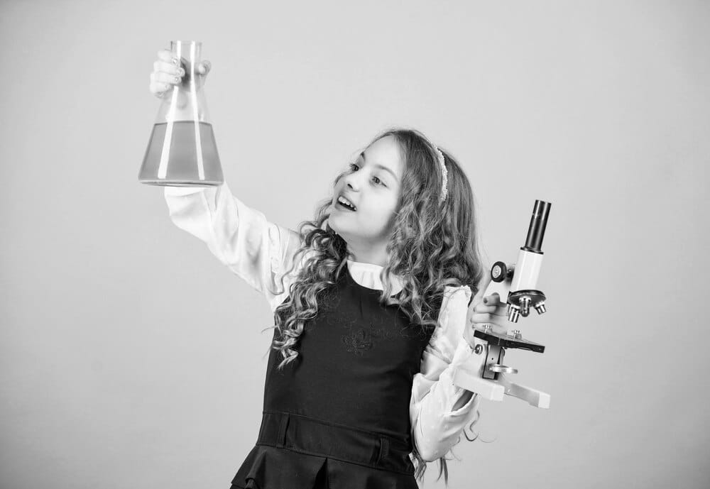 Lo que no se ve de una UCI Pediátrica: investigación para la supervivencia