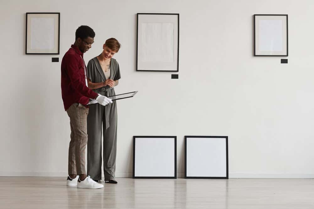 Exposición de Bwall Collective