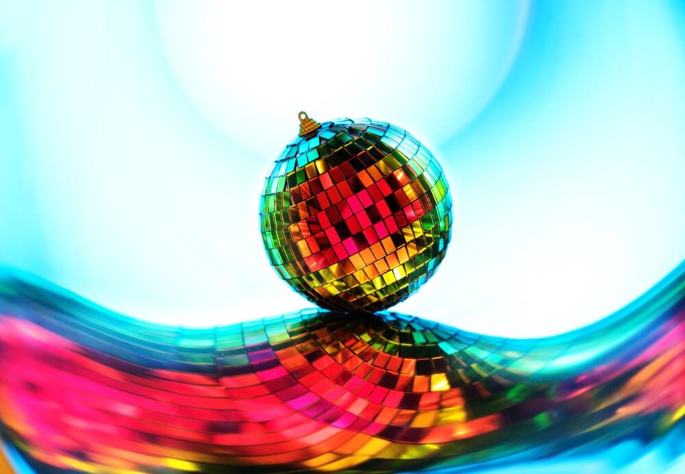 Eh!… Domingo: Discoteca de señoras…