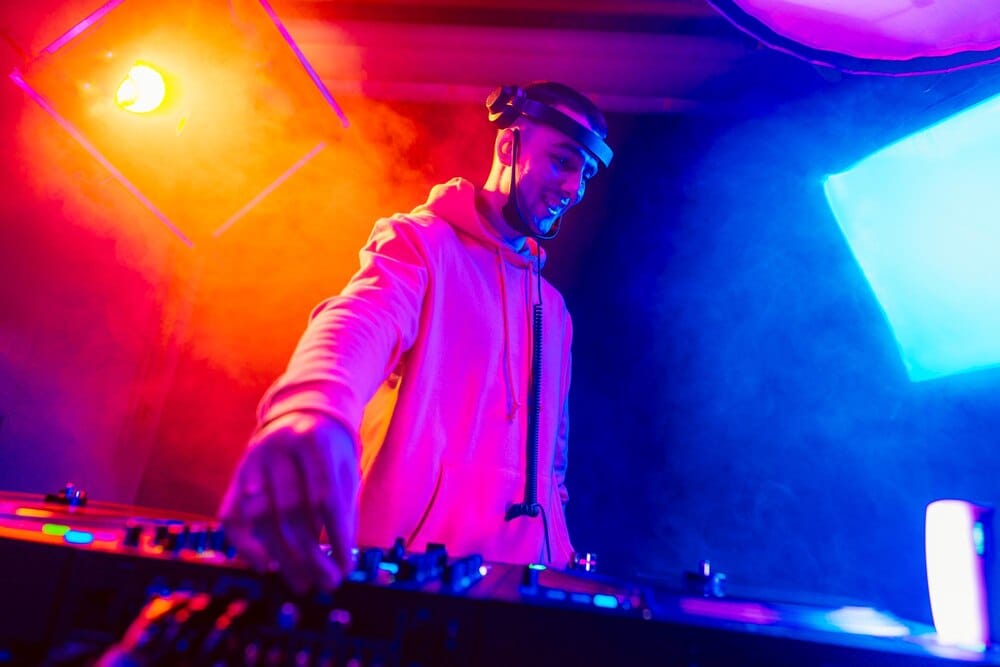 Sesi贸n de DJ set con DJ Ander EC