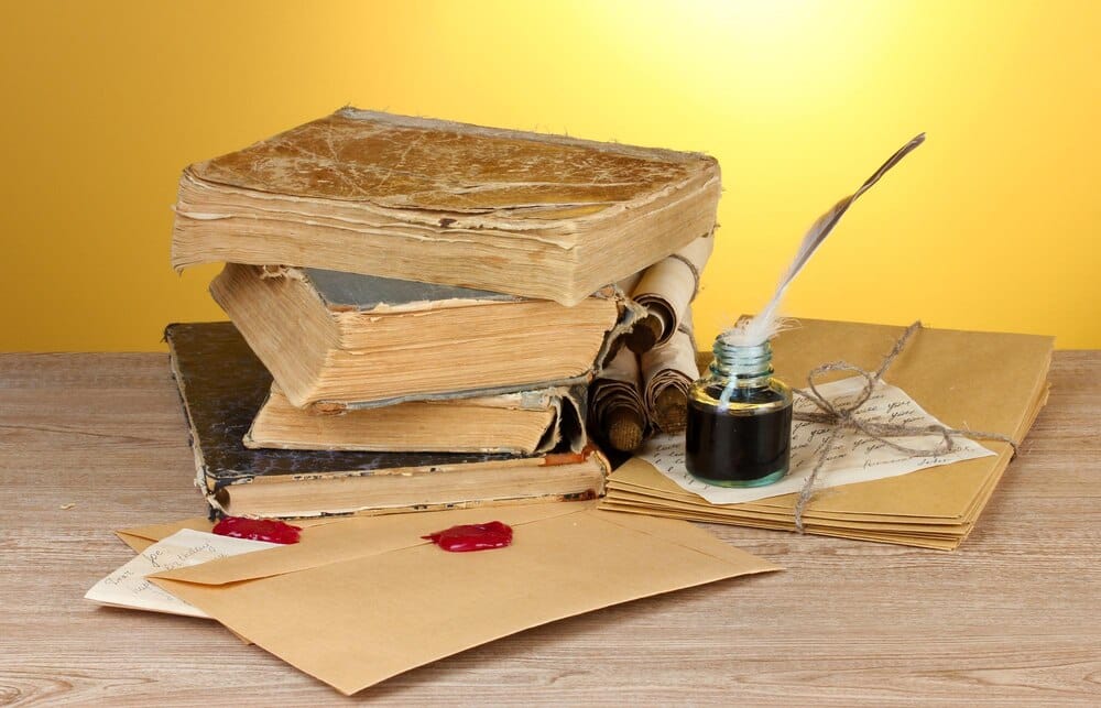 ¿Quiénes, cómo y cuándo inventaron los libros? Del libro de arcilla, casi 6.000 años, al libro de artista