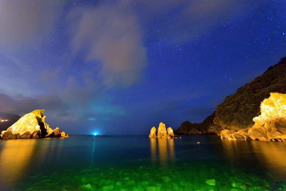 Aventura nocturna familiar para descubrir el flysch
