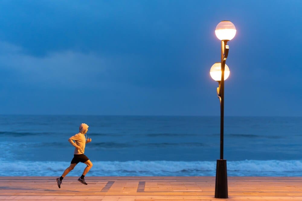 32陋 edici贸n de la carrera nocturna playa de San Lorenzo