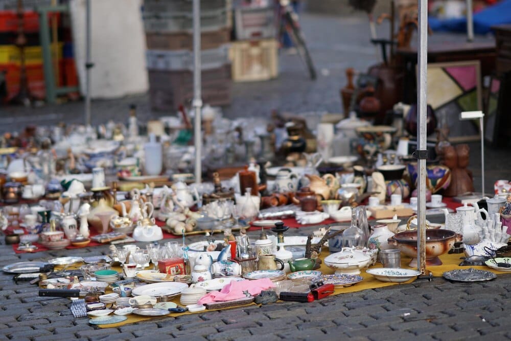 Mercadillo de Antigüedades y Curiosidades de Pontevedra