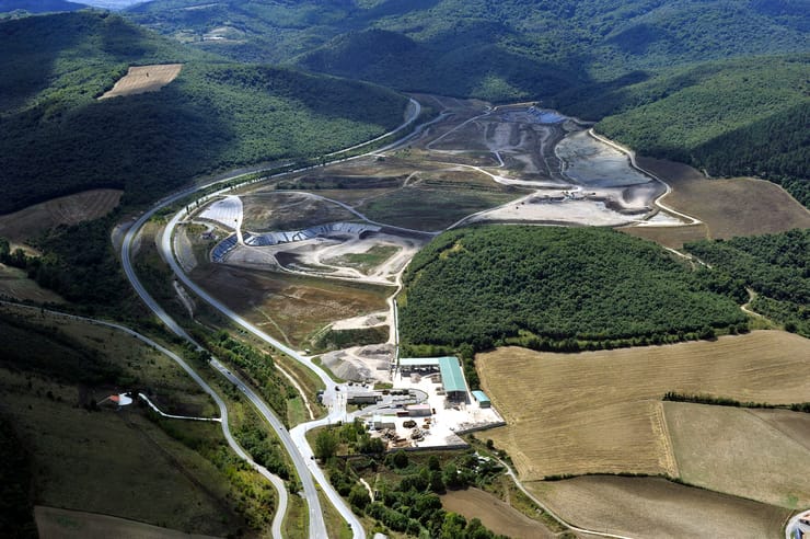 Visitas al vertedero de Gardelegi