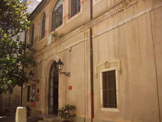 De Girona al mon: cartes i postals d'estiu