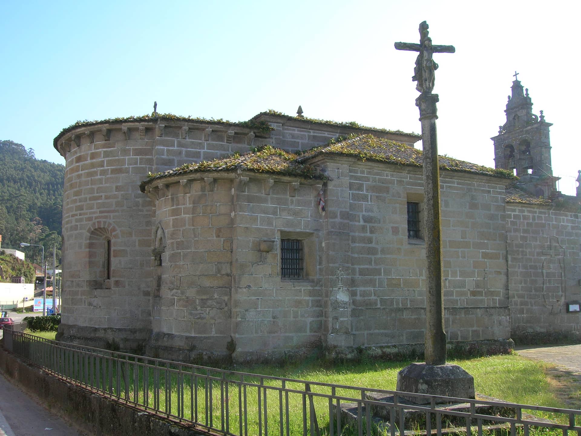 Iglesia de San Salvador de Coruxo