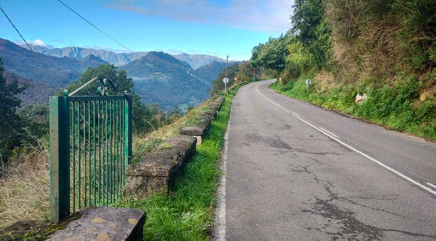 Senda verde de la calle Media Legua