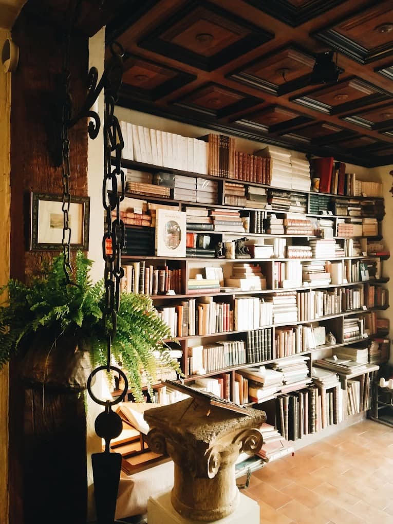 Librería Capitel