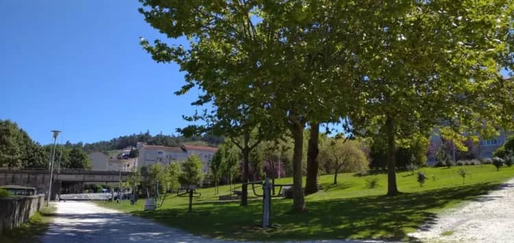 Parque do Restollal