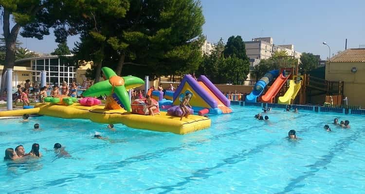 Noches en la piscina Parque del Oeste