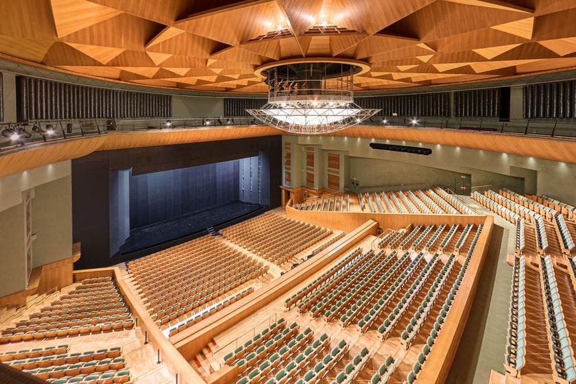 Gauthier Dance. Dance Company Theaterhaus Stuttgart - ELEMENTS