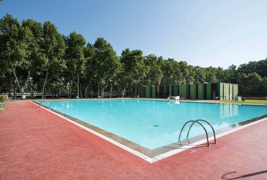 Bibliopiscina de la Devesa